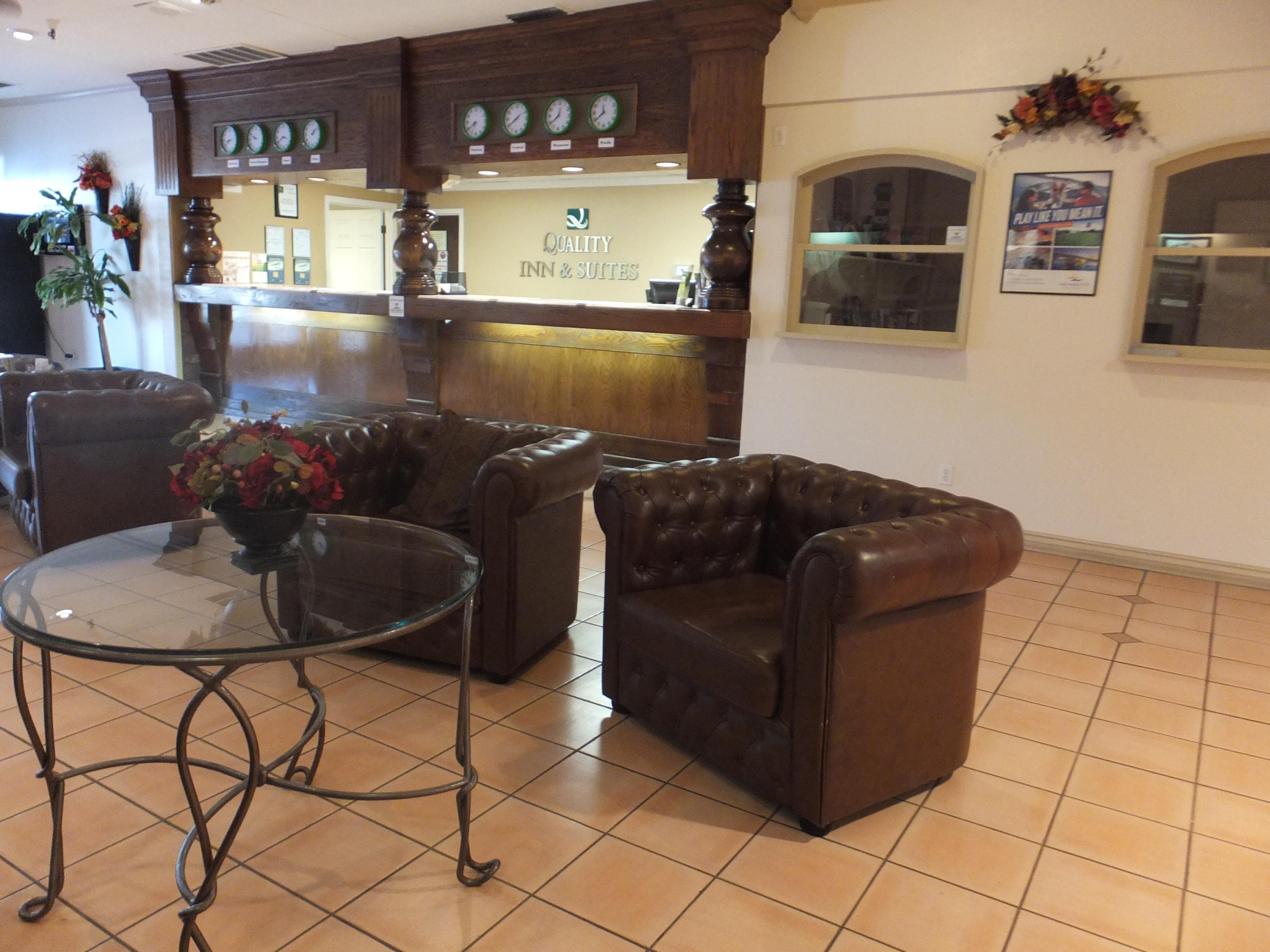 Quality Inn & Suites Lake Havasu City Bagian luar foto
