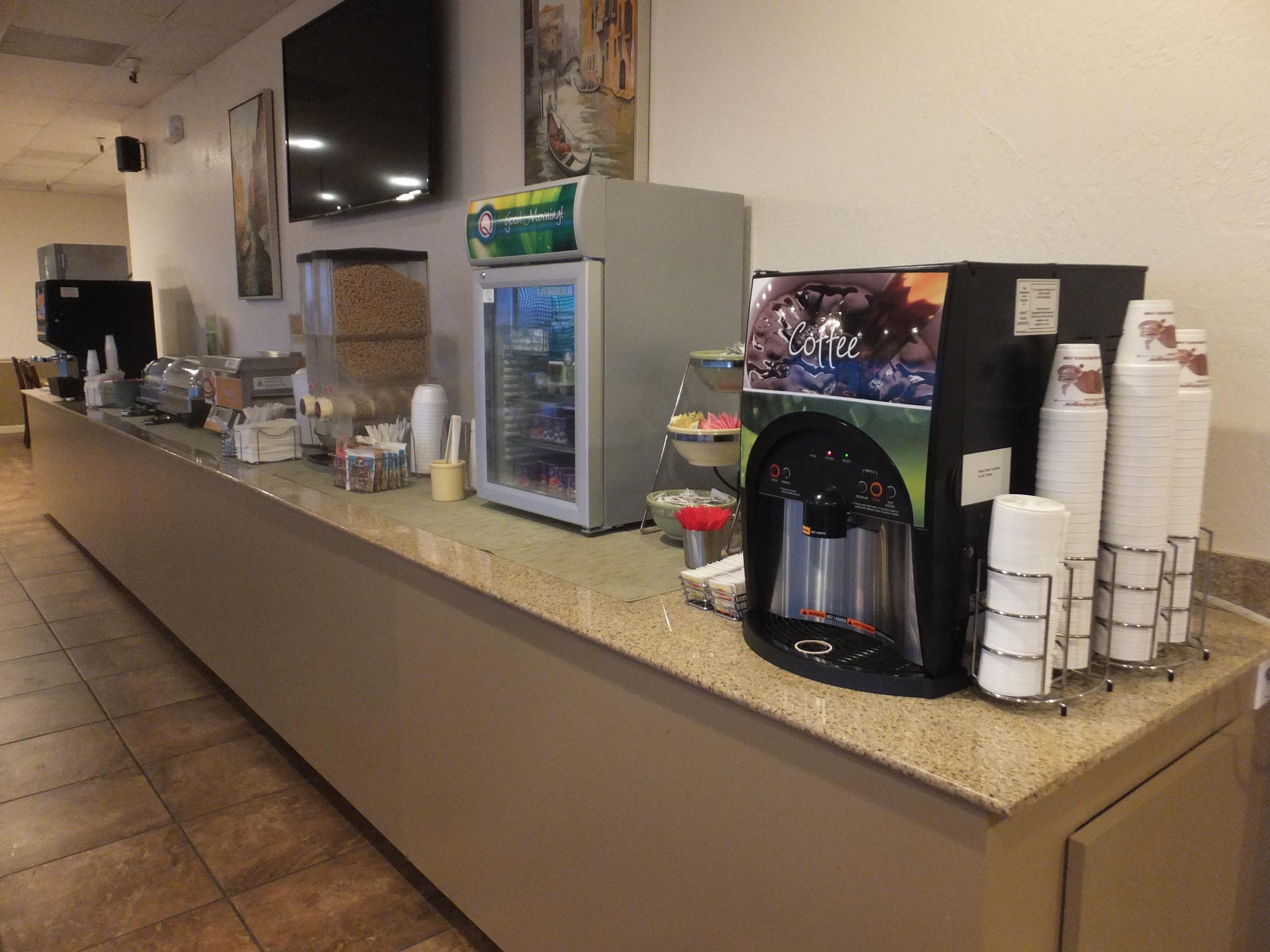 Quality Inn & Suites Lake Havasu City Bagian luar foto